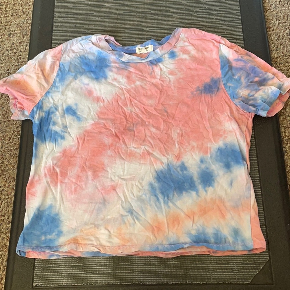 Brand is Hearts and Hips. Soft fabric. Size M.